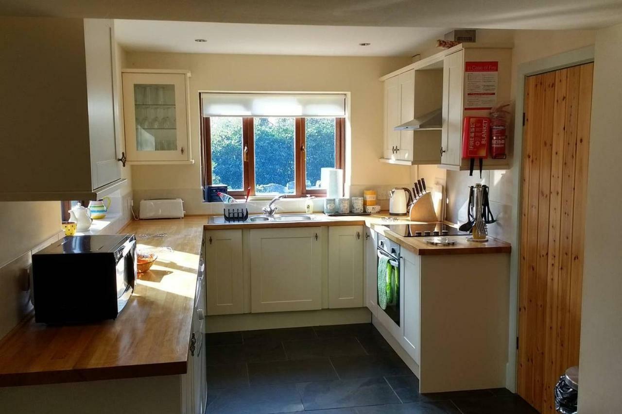 Honey Cottage Amlwch Exterior photo